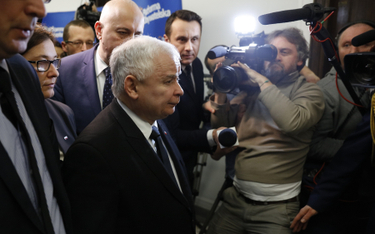 Przed wyborami Kaczyński wyciąga rękę do SLD