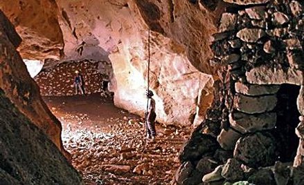 Drzwi do podziemnego świata Majów