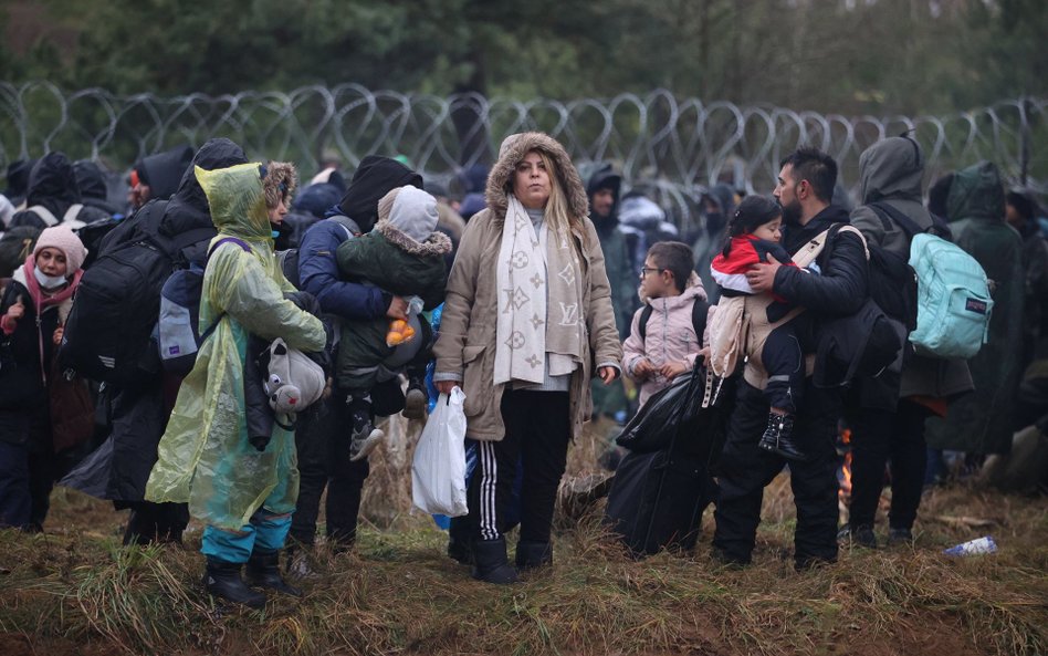 Imigranci na granicy z Białorusią