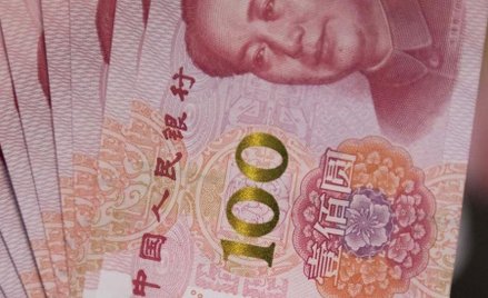Chiny uruchomią kontrakty na ropę w juanach