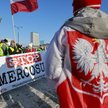 Protesty rolników obawiających się gwałtownego napływu zalewu tańszej, choć ich zdaniem gorszej żywn