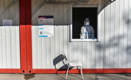 Epidemia w Polsce - raport Ministerstwa Zdrowia: 8378 zakażeń koronawirusem