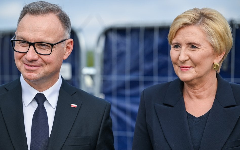 Była pierwsza dama Agata Kornhauser-Duda (P) i były prezydent RP Andrzej Duda (L)