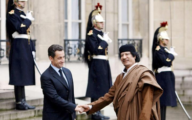 W grudniu 2007 r. prezydent Sarkozy przyjął w Paryżu Kaddafiego. Czy zawdzięczał mu zwycięstwo w wyb