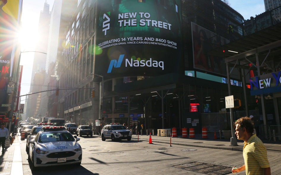 Nowojorska giełda Nasdaq przez ostatnie 12 miesięcy negatywnie odczuwała „jastrzębi” zwrot w polityc