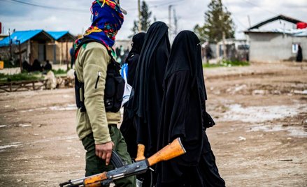 Brytyjczyk oskarżony o terroryzm. Szkolił się do walki z Daesh