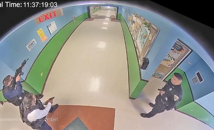Teksas: Policjanci przybyli na miejsce strzelaniny w szkole. Zareagowali po 77 minutach