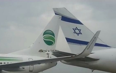 Izrael - samoloty uszkodzone w czasie kołowania