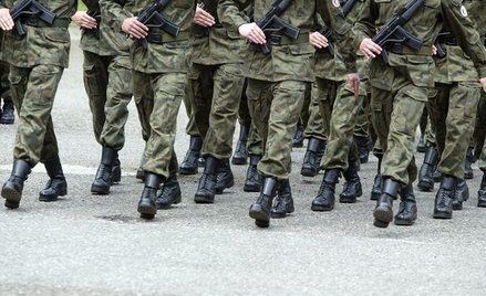 Okresy pracy i służby można sumować