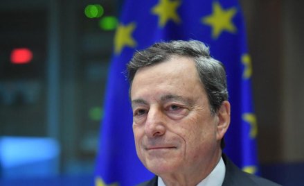 ECB pociągnął euro w dół