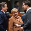 Brytyjski premier David Cameron (z lewej) szukał porozumienia z niemiecką kanclerz Angelą Merkel. Wi