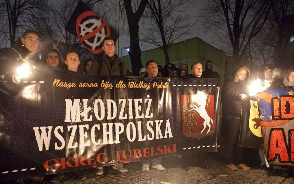 Młodzież Wszechpolska: Nikt nie ma prawa zabronić nam świętowania. Marsz odbędzie się choćby się paliło