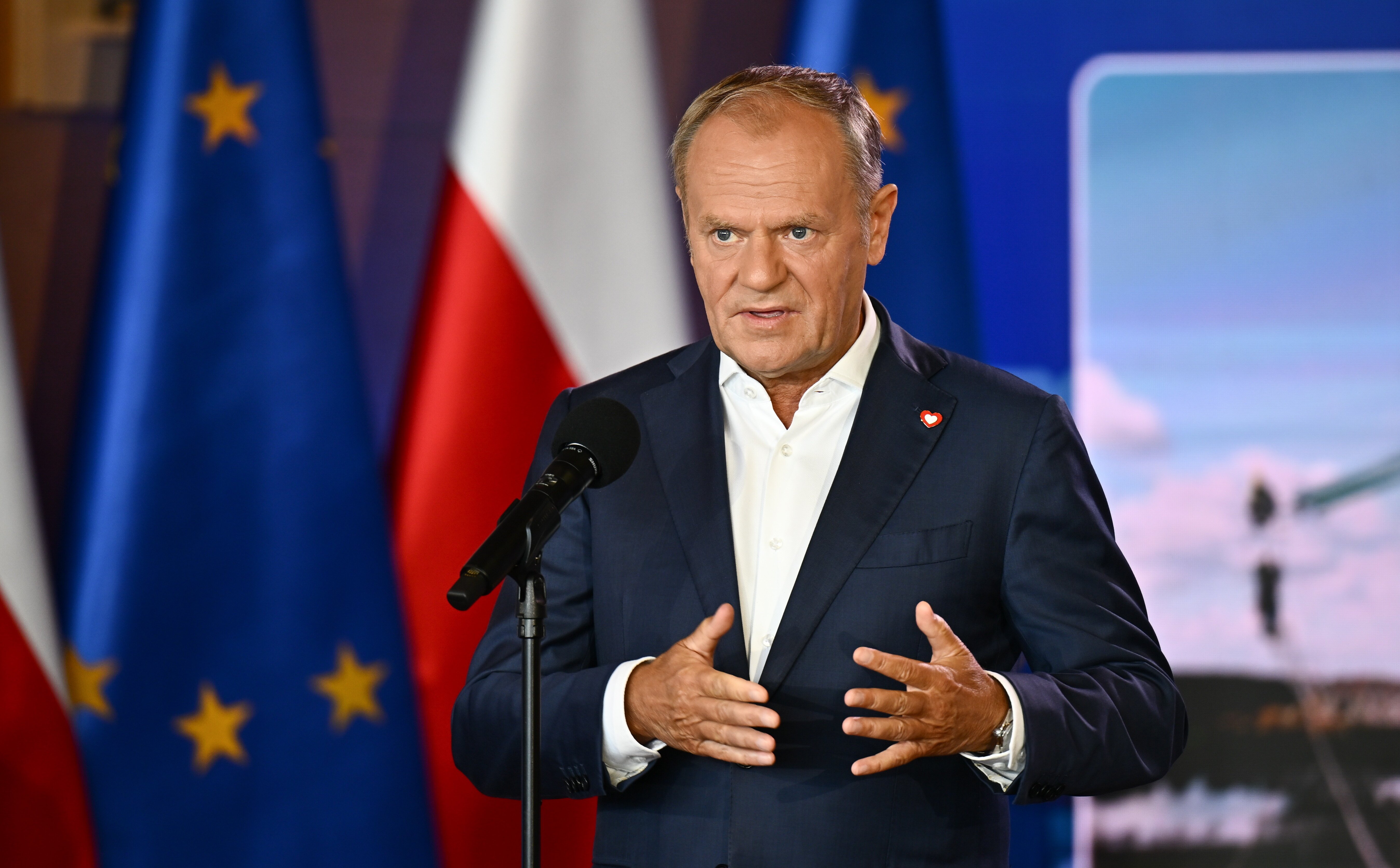 Donald Tusk stawia Andrzeja Dudę przed trudnym wyborem. Chodzi o ceny energii