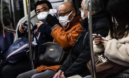 Koronawirus. Szczepienia na COVID: Japonia ma problem ze strzykawkami