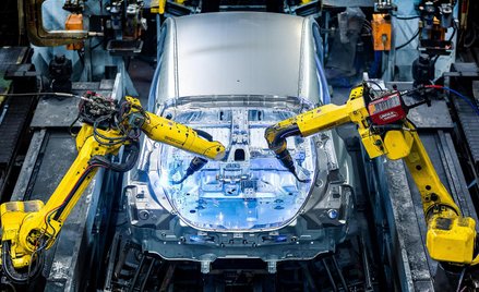 Elektromobilność: kto straci pracę, a kto znajdzie nową