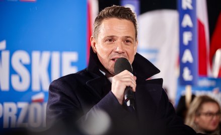 Prezydent Warszawy Rafał Trzaskowski po debacie prezydenckiej w Końskich