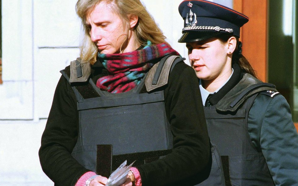 &#x2265;Michelle Martin, &#x17c;ona i wsp&#xf3;lniczka Dutroux, zosta&#x142;a skazana na 30 lat wi&#