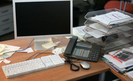 Dostawcy poinformują w prasie albo w internecie