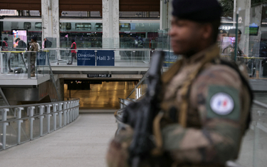 Atak nożownika na dworcu Gare de Lyon w Paryżu. Są ranni