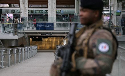 Atak nożownika na dworcu Gare de Lyon w Paryżu. Są ranni