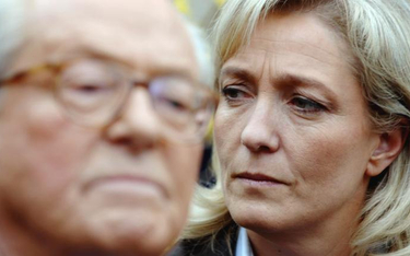Marine Le Pen wyrzuciła z Frontu Narodowego ojca Jeana- -Marie, bo inaczej nie ma szans na zdobycie 