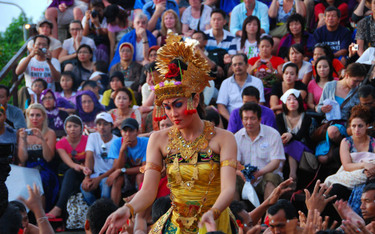 Bali zacznie przyjmować turystów w październiku