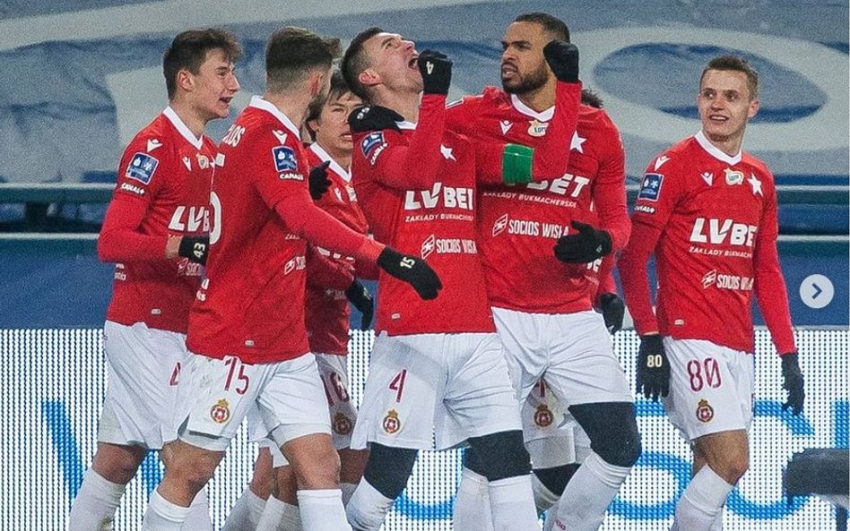 Ekstraklasa: Śląsk i Wisła Kraków dzielą się punktami