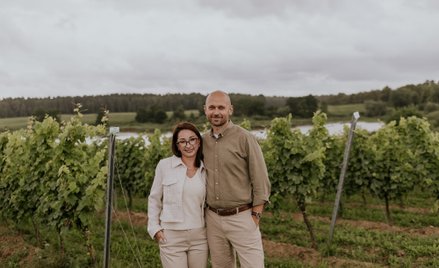 Marzena i Jacek Turnauowie: „W trakcie prac w winnicy usuwamy liście, które trafiają na kompost. Tym