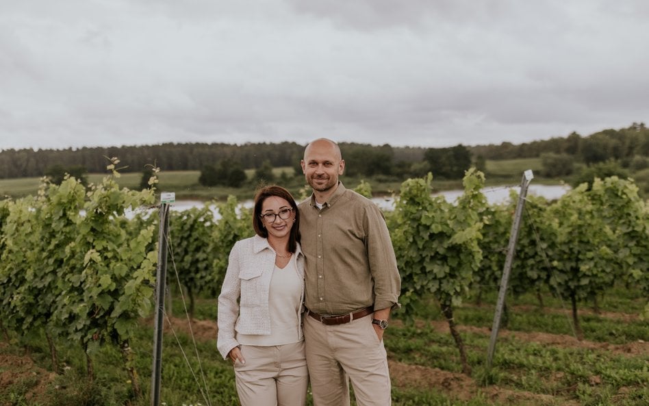 Marzena i Jacek Turnauowie: „W trakcie prac w winnicy usuwamy liście, które trafiają na kompost. Tym