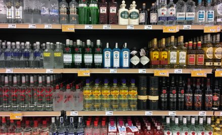 Na toruńskich stacjach paliw nie można już kupić mocnego alkoholu