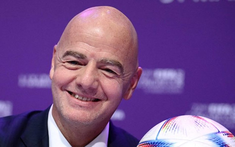 Gianni Infantino obiecuje uboższym dostęp do futbolowego tortu