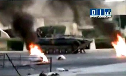 Wczoraj o świcie czołgi wjechały do Hamy z czterech stron, odcinając mieszkańcom drogę ucieczki