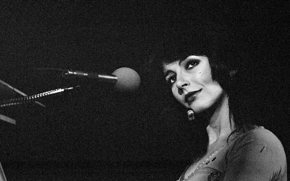 Na zdjęciu: Kate Bush na koncercie w Kopenhadze, kwiecień 1979 r., tuż przed nagraniem trzeciego, pr