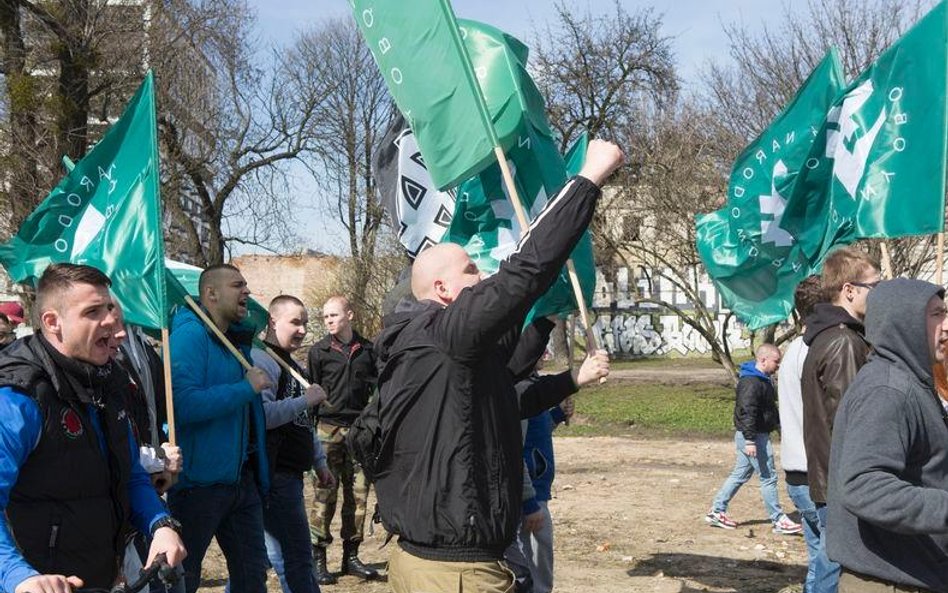 Narodowcy są odporni na ojcowski ton ministra Ziobry