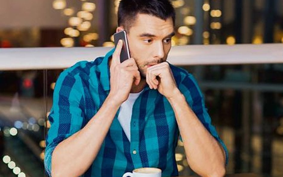 Na urlop nie trzeba zabierać telefonu służbowego