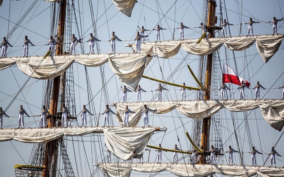 Do Szczecina płynie 55 żaglowców i jachtów z 18 krajów