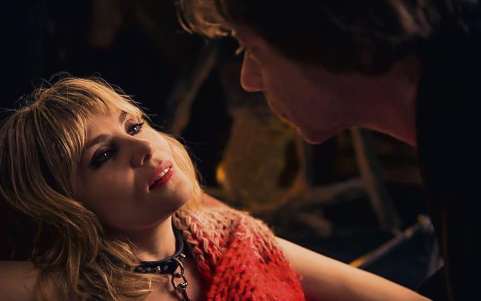 Emmanuelle Seigner i Mathieu Amalric, czyli aktorka i reżyser prowadzą niezwykłą grę w „Wenus w futr