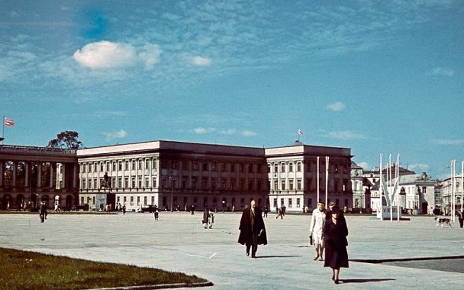 Plac Adolfa Hitlera, czyli dawny Piłsudskiego. Najbardziej reprezentacyjne miejsce hitlerowskiej War