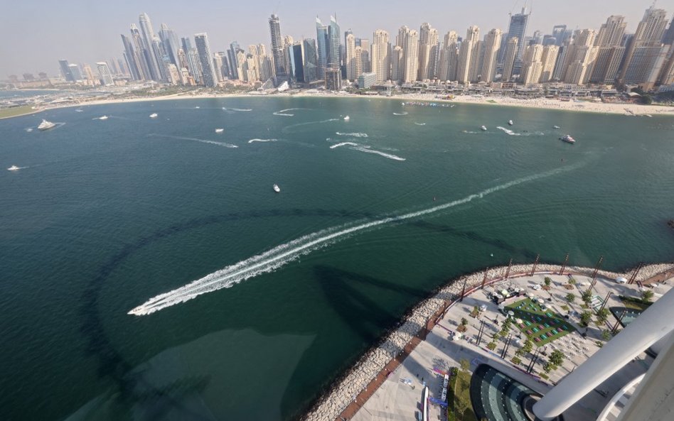 Do Dubaju już tylko z jednym testem PCR