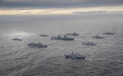 Pierwsza od lat grupa lotniskowcowa Royal Navy w morzu. Fot./Royal Navy.