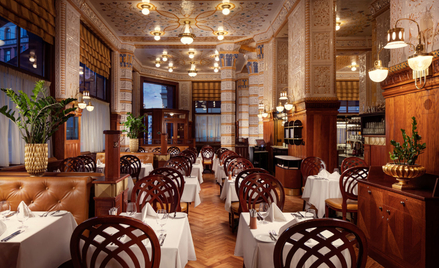 Wnętrze praskiej restauracji Cafe Imperial, która zajęła pierwsze miejsce w zestawieniu serwisu Tast