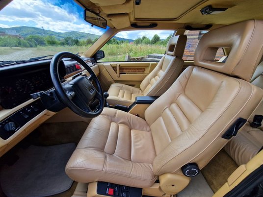 Włosi potrafili nadać temu autu prawdziwie luksusowy charakter i do dziś robi ono wrażenie. Fot. Gie