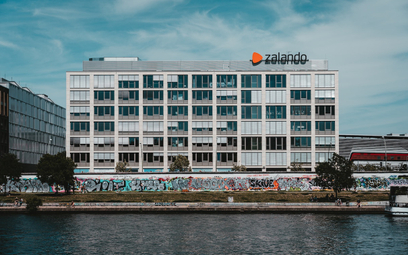 Od roku 2020 do 2022 liczba produktów do kupienia na Zalando wzrosła z 700 tysięcy do prawie dwóch m