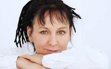 4 października - „Nike” – polską nagrodę literacką – otrzymała Olga Tokarczuk za „Księgi Jakubowe”.