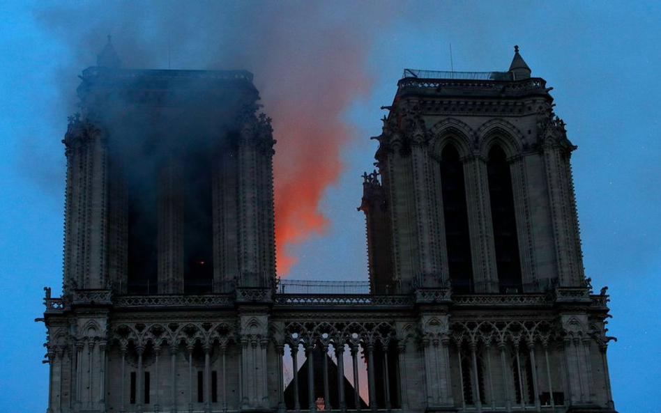 Rektor paryskiego meczetu apeluje do muzułmanów o datki na odbudowę Notre Dame