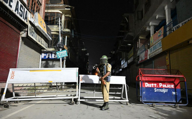 Indie odebrały autonomię Kaszmirowi