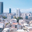 Panorama południowej części Nikozji. Miasto to jest zarówno administracyjną, jak i finansową stolicą
