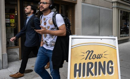 W USA przybyło więcej miejsc pracy niż prognozowano