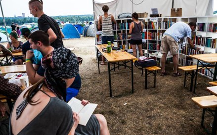 Biblioteka na polu namiotowym