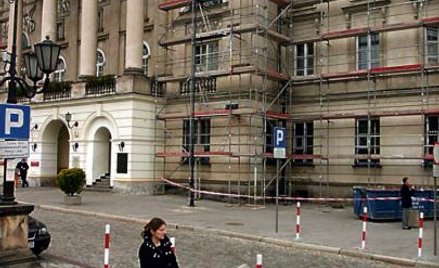 Prokuratura bada m.in. nieprawidłowości przy remoncie Pałacu Mostowskich